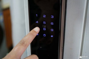 坚果3发布会惊喜 智能门锁意外走红，预示科技生活新趋势